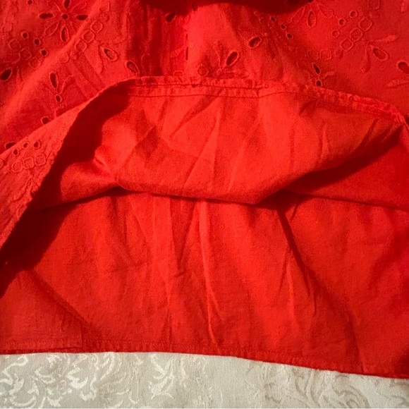 ❤️2/$15 or 3/$26❤️ Ann Taylor Orange Eyelet Embroidered Top, Size XS - Picture 5 of 6